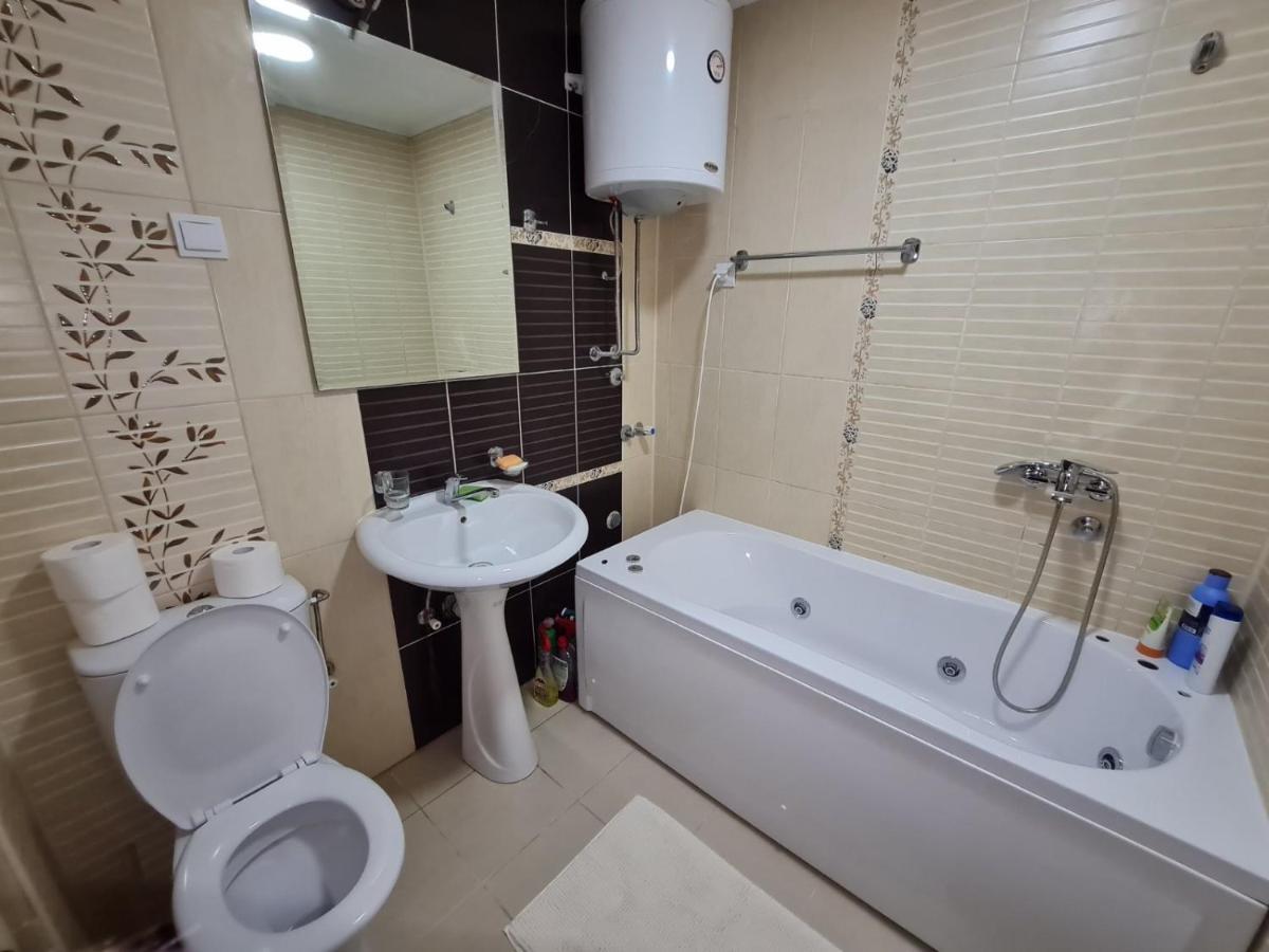 Lux Apartment Rose 2 60M2 Kragujevac Buitenkant foto